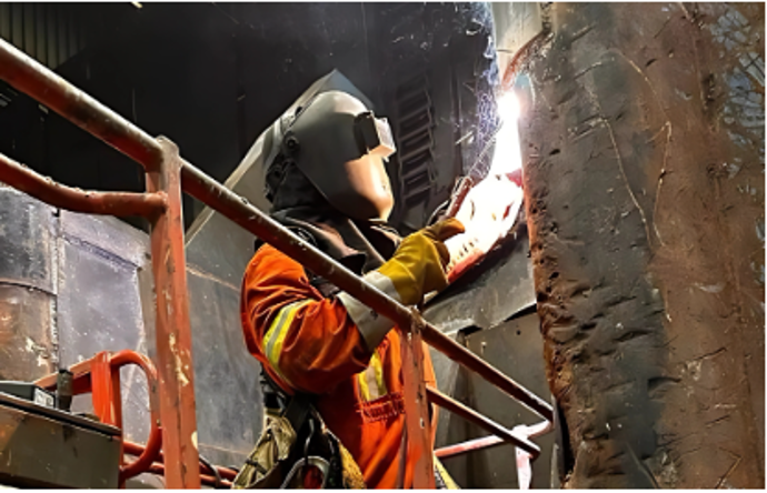 Arc gouging for plate replacement on structural steel in Richmond BC by CPW Contracting